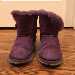 Size 4 Uggs
